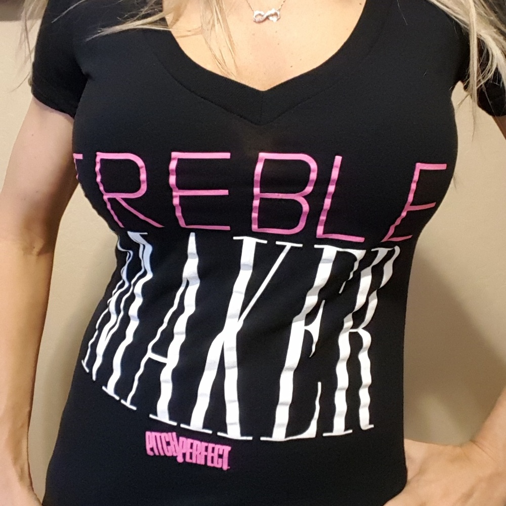 **SALE**🎁V-Neck Tee ❤